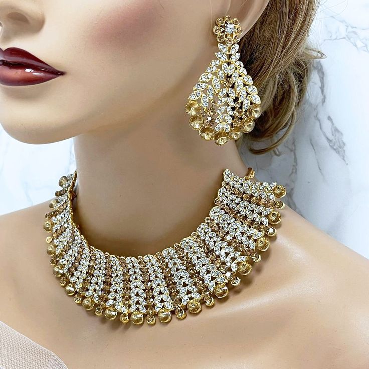 Champagne Indian Wedding Jewelry Set, Bridal Choker Necklace Earring Set, Bridal Indian Jewelry Set, Kundan Jewelry, Bollywood Jewelry Wedding Chandbali Bridal Earrings With Jewels, Wedding Bridal Chandbali Earrings With Jewels, Jeweled Kundan Bridal Earrings For Wedding, Wedding Jeweled Chandbali Jewelry Sets, Wedding Jewelry Sets With Chandbali Jeweled Design, Dazzling Kundan Wedding Necklace, Dazzling Kundan Necklace With Stone Work For Wedding, Temple Jewelry Style Jeweled Bridal Earrings, Temple Jewelry Bridal Earrings For Wedding