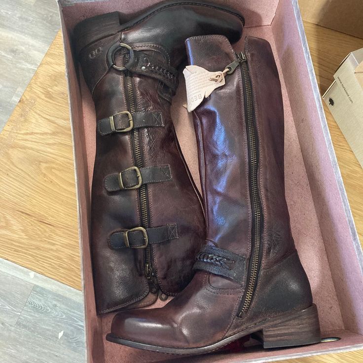 Bed Stu Skyla Teak Knee High Riding Leather Strap Boots Pal6500 2000s Shoes, Brown Vintage Boots, Bed Stu Boots, Strap Boots, Womens Leather Ankle Boots, Brown Cowboy Boots, Shoe Wishlist, Boot Straps, Moccasin Boots