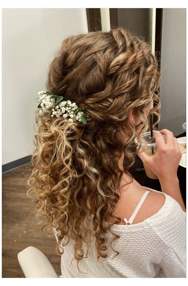 naturally curly hair wedding style #bridesmaid #hair #half #up #curly #wedding #bridesmaidhairhalfupcurlywedding Curly Hair Wedding, Natural Hair Updo Wedding, Bridesmaid Hair Curly, Curly Bridal Hair, Curly Wedding Hair, Flowers In Her Hair, Hair Half Up, Bridesmaid Hair Half Up, Naturally Curly Hair