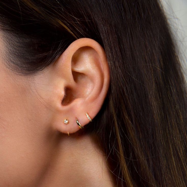 Delicate Tiny Hoop Jewelry, Tiny Delicate Hoop Jewelry, Dainty Tiny Hoop Earrings, Dainty Tiny Hoop Jewelry, Dainty Gold Huggie Piercings, Gold Small Hoop Piercings As Gift, Dainty Round Huggie Earrings, Dainty Round Huggie Earrings, Single, Dainty Single Round Huggie Earring