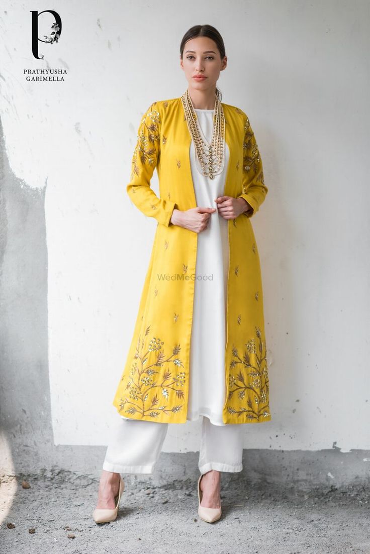 Unique jacket outfit in yellow and white with straight pants Prathyusha Garimella, Look Kimono, Kurta Designs Women, Pakistani Dress Design, Indian Designer Outfits, Indian Attire, Designer Dresses Indian, Manish, Long Jacket