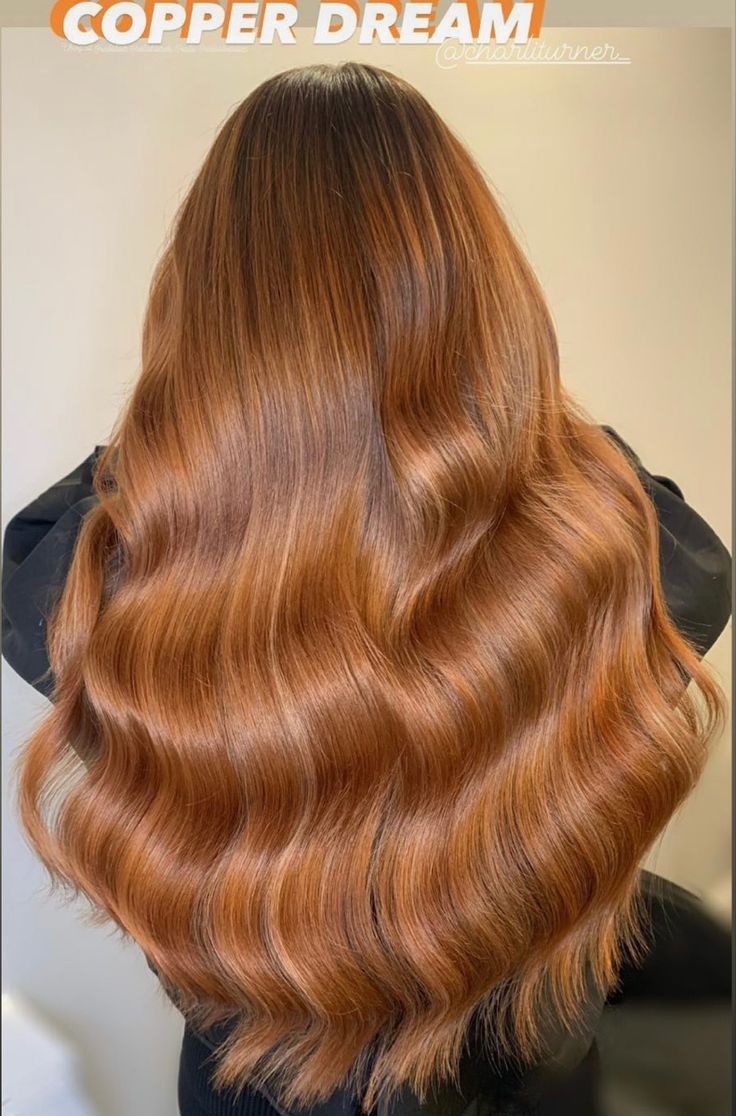 Long copper hair with dark root smudge Ginger Hair With Root Smudge, Copper Smudge Root, Dark Root Ginger Hair, Copper Hair With Root Smudge, Ginger With Dark Roots, Ginger Hair Dark Roots, Strawberry Blonde Dark Roots, Copper Hair Dark Roots, Dark Root Smudge