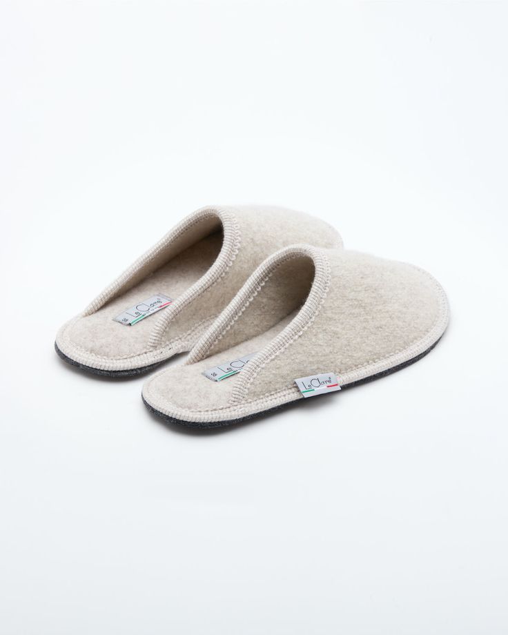 Description: The Le Clare women's Stella in beige is the classic "hotel slipper" reimagined in luxurious boiled wool. This quintessential slipper provides delicate comfort and has been handcrafted, only for the most discerning, the Stella will not disappoint. Featuring our premium Italian boiled wool fiber, the slipper gently conforms to your foot for cozy comfort. The natural elasticity of our wool bounces back to its original shape, giving the slipper lasting appeal with a customized fit. This Hotel Slippers Luxury, Hotel Slippers, Classic Hotel, Cotton House, Holiday Wishlist, 2022 Style, Food Babe, Wool Slippers, Room Shoes