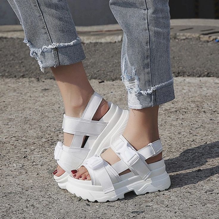 Lasaky - Platform Sandals - Chunky Sole Sporty Sandals White Platform Sandals, Sporty Sandal, Women Platform Sandals, White Shoe, Chunky Sandals, Buckle Shoes, Fashion Sandals, Sport Sandals, Women Sandals