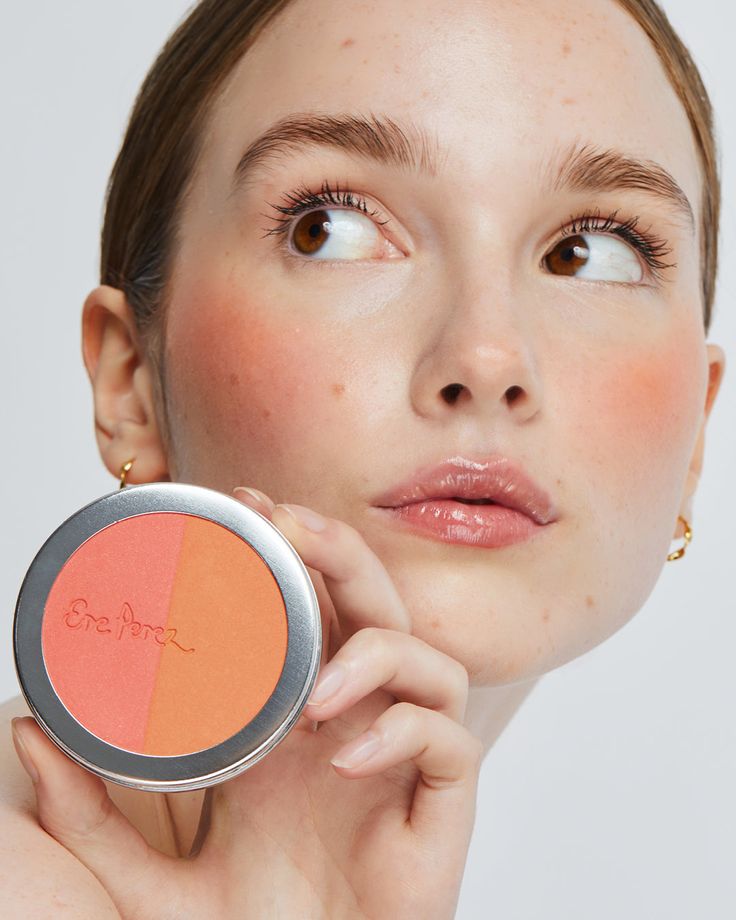 Rice Powder Blush - Bondi Bondi Australia, Cold Face, Rice Powder, Bronzer Brush, Natural Blush, Coral Blush, Makeup Mistakes, Peach Blush, Powder Blush