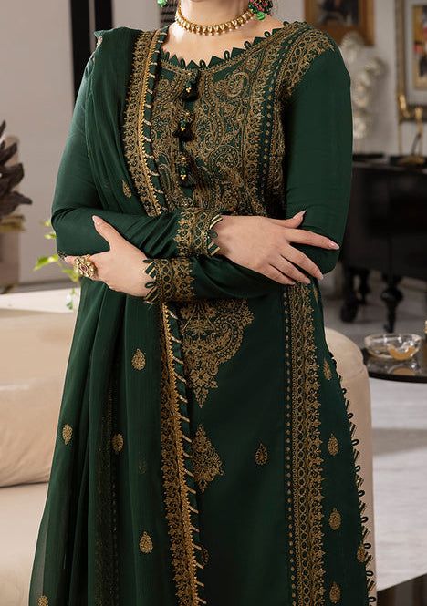 Beneath the canopy of the “Rang-E-Noor” collection lies this dark green gem. Antique gold aari-taanka whispers tales of grandeur, with gold lurex adding the midas touch. The intricately designed neckline and majestic dupatta promise an ensemble fit for royalty. Embroidered Front Center Panel With Neckline. Embroidered Front Side Panels Right and Left. Embroidered Back, and Sleeves With Border. Embroidered Dupatta On Chiffon With Two Side Borders. Dyed Lawn Silk For Trouser. Color: There might be slight color variation due to lighting and flashes while the photo shooting. The color may also vary because of different screen resolutions. Wash Care: Dry Clean Only. Simple Suit, Pakistani Designer Clothes, Hania Amir, Asim Jofa, Pakistani Dresses Casual, Pakistani Fancy Dresses, Pakistani Fashion Party Wear, Beautiful Pakistani Dresses, Pakistani Dress