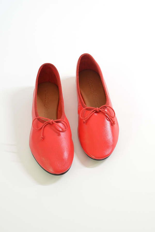 The perfect classic ballet flat in soft red nappa leather from about arianne.  made in spain.    fit: 36= us5 37= us6 38= us7 39= us8 40= us9 41= us10.  size up for half sizes. Classic Red Ballet Flats With Leather Sole, Red Leather Ballet Flats With Red Sole, Red Leather Ballet Flats With Leather Sole, Elegant Red Almond Toe Ballet Flats, Elegant Red Ballet Flats With Almond Toe, Classic Red Ballet Flats, Elegant Red Ballet Flats With Flat Heel, Elegant Red Leather Ballet Flats, Classic Red Ballet Flats With Round Toe