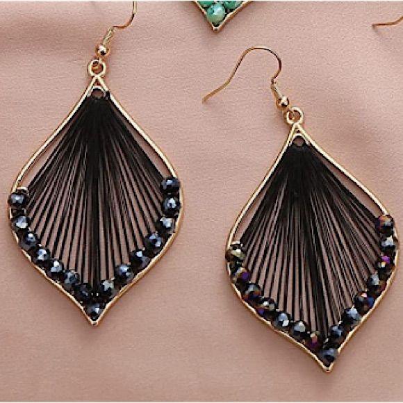 Gorgeous Hand Woven Bohemian Earrings Are Light And Elegant Made With High Quality Materials Including Cotton Thread And Hypoallergenic Gold Accents Hypoallergenic Metal Post Nwt - New With Tags! Color For This Pair Is - Black #Fringeearrings #Tassel #Fringe #Tasselearrings #Bohemian #Bohemianearrings #Dropearrings #Festivalearrings #Anthro #Anthropologie #Freepeople #Gypsy #Gypsyearrings Handmade Turquoise Earrings, Lampwork Bead Earrings, Woven Earrings, Beaded Designs, Pink Tassel Earrings, Crystal Statement Earrings, Metal Post, Festival Earrings, Glass Drop Earrings