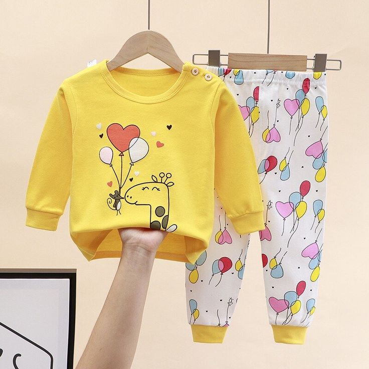 Spring/Autumn Giraffe & Balloons Pajama for Kids - Pink & Blue Baby Shop - Review Spring Cartoon Print Loungewear Sets, Cotton Long Sleeve Cartoon Print Sleepwear, Cotton Long Sleeve Sleepwear With Cartoon Print, Long Sleeve Cotton Sleepwear With Cartoon Print, Playful Long Sleeve Sleep Sets, Long Sleeve Bedtime Sets For Fall, Fall Bedtime Sets With Long Sleeves, Cotton Cartoon Print Long Sleeve Set, Cotton Long Sleeve Cartoon Print Set