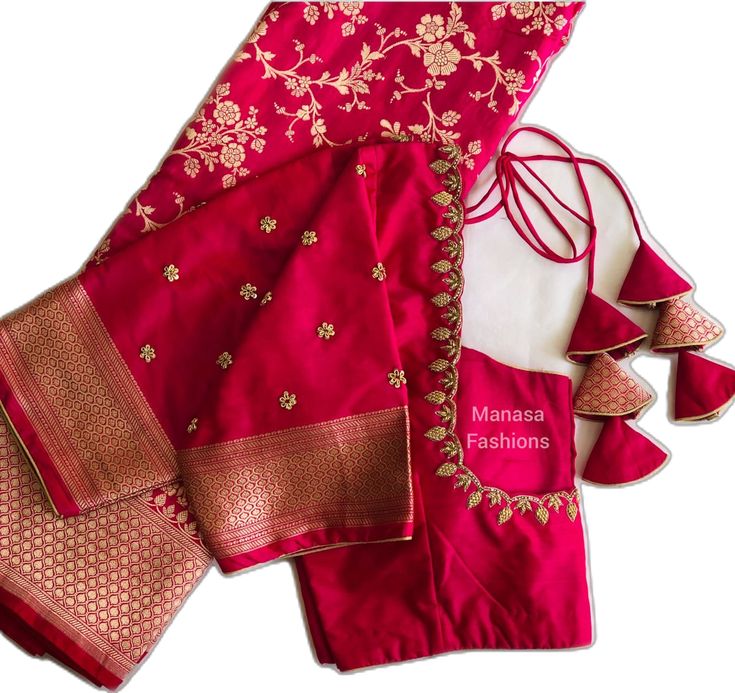 Simple Red Blouse Designs For Saree, Work Vala Blouses, Pink And Blue Maggam Work Blouse, Neck Work Designs For Blouse, Green Saree Red Blouse Designs, Blouse Back Neck Work Designs, Simple Blouse Designs For Mom, Simple Designs For Blouse Work, Red Saree Aari Work Blouse