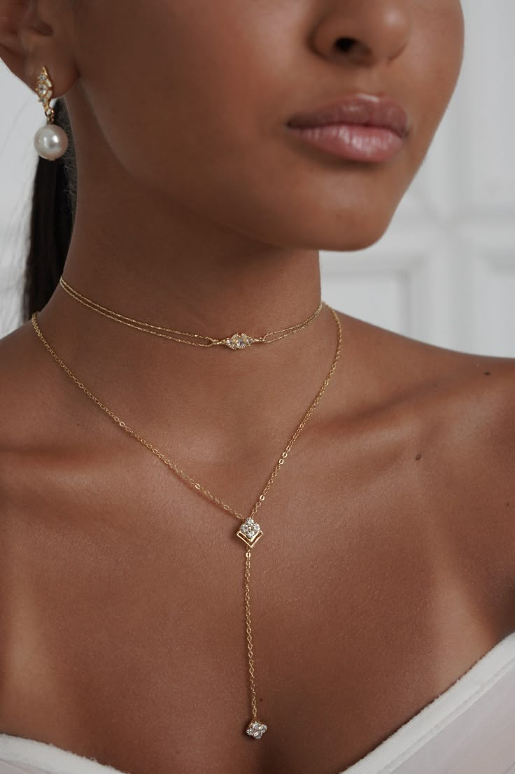 Introducing the versatile Y necklace, a must-have for every outfit!  Crafted with high-quality materials such as 14 karat gold plated, silver plated, or rose gold plated options, this necklace is not only stylish but also hypoallergenic, making it ideal for those with nickel allergies.  Adorned with stunning crystals, it adds a touch of elegance to any ensemble. What sets this necklace apart is its chain extension feature, allowing you to customize its length to your preference.  1 Lariat Neckla Vintage Stud Earrings, Bridal Choker, Y Necklace, Prom Jewelry, Necklace Sets, Party Earrings, Stacked Jewelry, Jewelry Lookbook, Elegant Necklaces