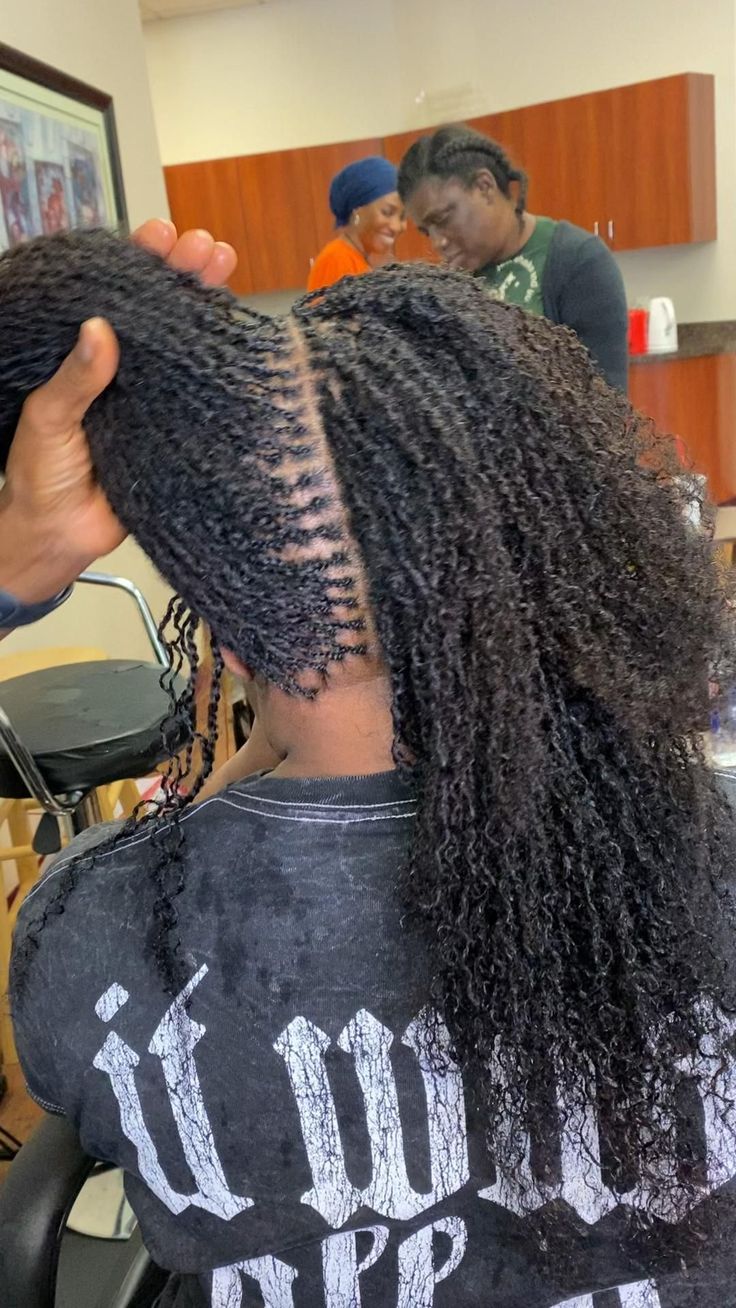 Micro Braids Styles, Micro Braids Hairstyles, Natural Hair Woman, Braided Hairstyles For Black Women Cornrows, Short Locs Hairstyles, African Hair Braiding Styles, Braided Cornrow Hairstyles, Box Braids Hairstyles For Black Women, Cute Box Braids Hairstyles