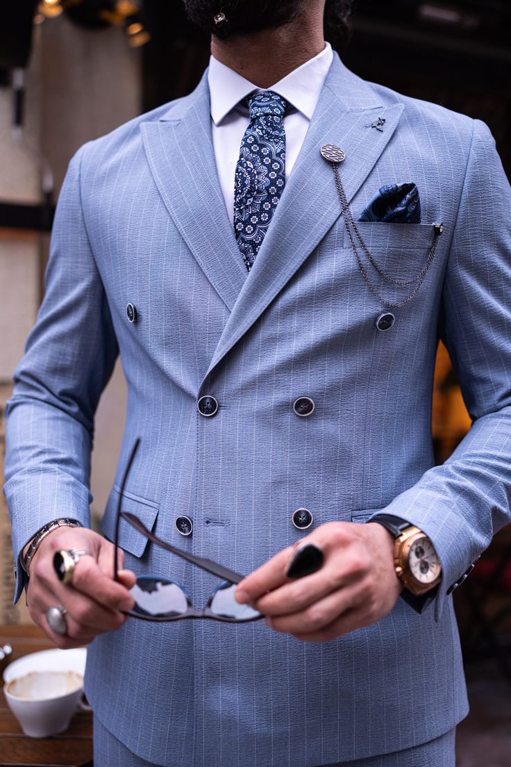 Collection : 2024-2025 spring/summer🔆 Product : Watt Slim Fit Blue Self Patterned Double Breasted Suit Color: Blue Available Size : 46-48-50-52-54-56 Material Content: 55% Cotton, 45% Polyester Blue Semi-formal Blazer For Spring, Blue Semi-formal Spring Blazer, Slim Fit Suit For Semi-formal Spring Events, Tailored Three-piece Suit For Spring With Long Sleeves, Spring Business Casual Fitted Sets, Spring Fitted Business Casual Sets, Blue Business Casual Suits With Suit Collar, Slim Fit Suits For Office In Spring, Luxury Fitted Suits For Spring