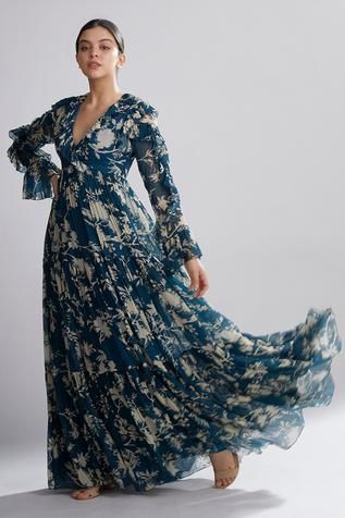 Shop for KoAi Green Chiffon Floral Print Maxi Dress for Women Online at Aza Fashions Cream Floral Dress, Blue Chiffon Dresses, Girls Maxi Dresses, Designer Maxi Dress, Chiffon Floral, Floral Dresses Long, Maxi Dress Online, Indian Fashion Designers, Floral Print Maxi Dress