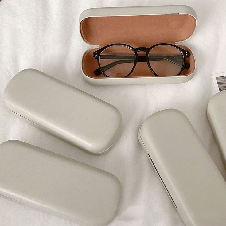 Aesthetic Glasses Case, Glasses Case Aesthetic, Glasses Box Case, Coach Branding, Color Glasses, Hair Dryer Diffuser, Mini Ideas, Glasses Strap, Eyeglasses Case