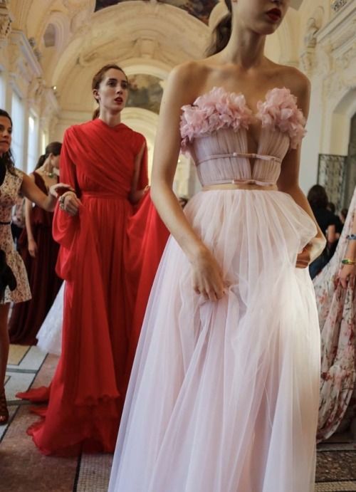 Giambattista Valli Couture, فستان سهرة, Giambattista Valli, Gorgeous Gowns, Marchesa, Elie Saab, Beautiful Gowns, Marie Claire, Fancy Dresses