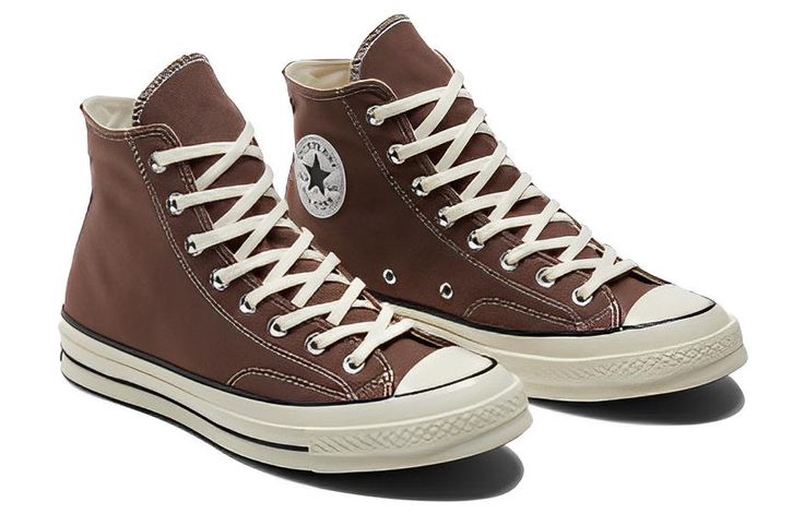 A02755C Converse Chuck 70 Brown, Dark Brown Converse, Apocalypse Shoes, Brown Converse Aesthetic, Brown Converse High Tops, Coloured Converse, Autumn Converse, Brown Converse Outfit, Brown Shoes Women