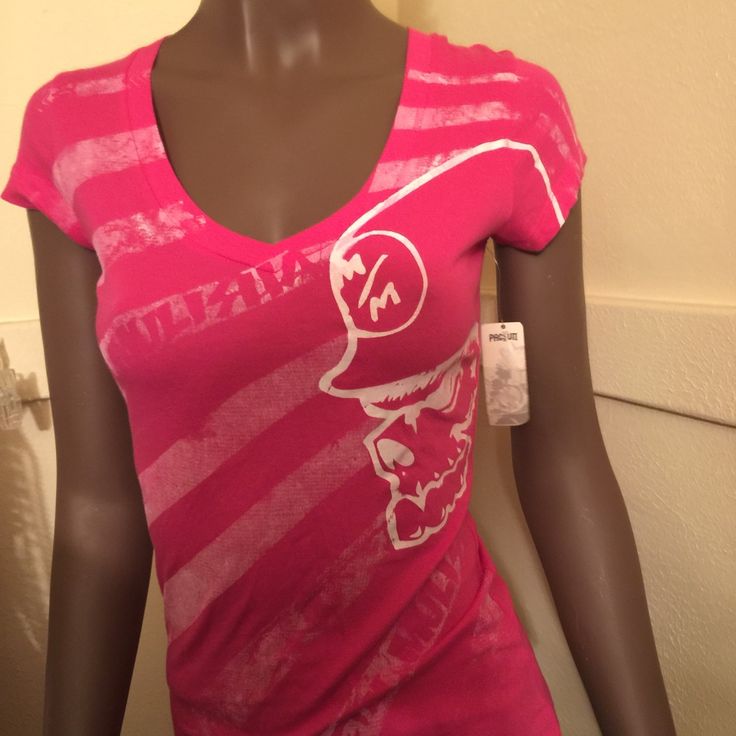 Pacsun Pink Tee Shirt Xs New Pink Tee Shirt, Pacsun Tops, Pink Tee, New Tops, Pacsun, New Color, Tee Shirt, Tee Shirts, Womens Tops