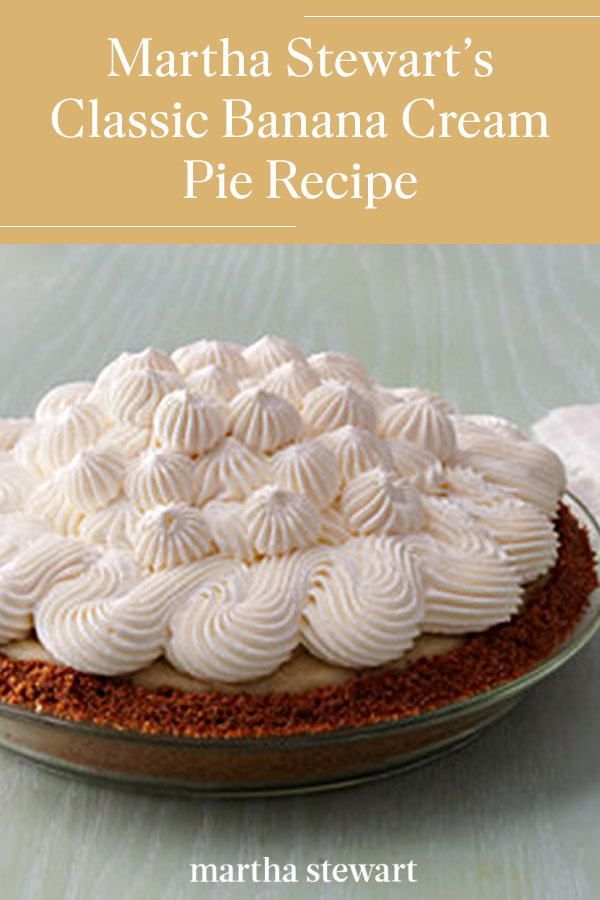 the cover of martha stewart's classic banana cream pie recipe is shown on a table