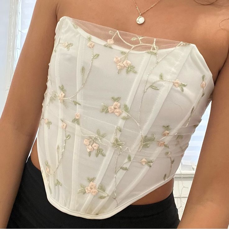 - 9/10 Condition, Never Worn But Has Some Discoloration On The Inside And Every Bottom As Pictured - Open To Offers - Ask Me Questions - Bundle To Save Feminine Fitted Tube Top With Built-in Bra, White Sweetheart Neckline Corset For Spring, Feminine Fitted Camisole Corset, Fitted Feminine Camisole Corset, Elegant Bodice With Built-in Bra For Summer, Feminine White Summer Corset, Feminine White Corset For Summer, White Corset For Spring Party, Spring Wedding Bodice