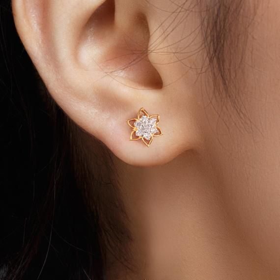 ▶️ These earrings made with genuine diamonds in 14k solid yellow gold,▶️ Pave Diamond Stud Earrings, Solid 14k Yellow Gold Fine Jewelry.▶️ Pave Diamond Earrings, Stud Earrings, Everyday Jewelry▶️ Special customize for Mother's Day, Anniversary, Birthday Gift, Valentine, Christmas. ▶️ Item Details:14k Yellow Gold Weight: 2.82 GramsDiamond Weight: 0.35 CaratsItem Size: 9 MMItem SKU: AEOS-2302Gemstone color may vary due to natural and availability.This is a made to order design. Please allow 7-10 d Sparkling Rose Gold Diamond Earrings, Delicate Rose Gold Diamond Earrings For Anniversary, Rose Gold Diamond Flower-shaped Earrings, Delicate Rose Gold Diamond Cut Earrings, Sparkling Rose Gold Earrings In Fine Jewelry Style, Sparkling Rose Gold Earrings For Anniversary, Sparkling Rose Gold Fine Jewelry Earrings, Anniversary Sparkling Rose Gold Earrings, Dazzling Rose Gold Diamond Earrings As Gift