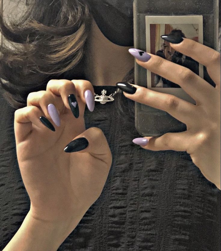 Black Gel Manicure, Red Prom Nails, Black And Purple Nails, Nail Art Red, Hippie Nails, Red Polish, Punk Nails, Prom Look, Edgy Nails