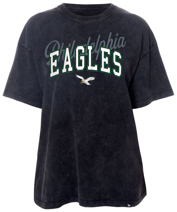 an eagles t - shirt with the word philadelphia on it