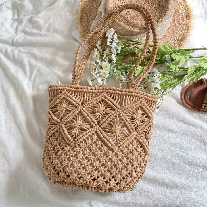 Elena Handbags Ретро бавовняна сумка через плече Eco-friendly Beige Crochet Bucket Bag, Beige Crochet Shoulder Bag With Macrame, Beige Crochet Bucket Bag With Braided Handles, Beige Macrame Crochet Shoulder Bag, Beige Crochet Macrame Shoulder Bag, Handmade Jute Crochet Bucket Bag, Casual Macrame Bags For Market, Beige Bucket Crochet Bag For Daily Use, Beige Crochet Bucket Bag For Daily Use