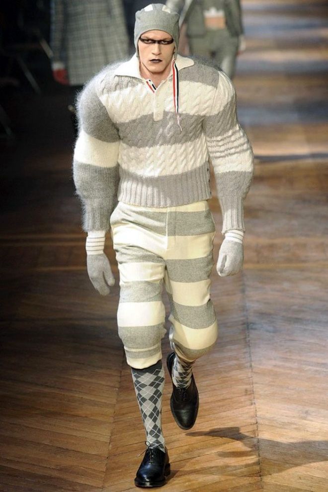 Men’s Fashion 2021 Collection Weird Fashion Trending, Ugly Fashion, Ugly Outfits, Catwalk Fashion, Funny Fashion, Fashion Fail, Weird Fashion, Fantasy Fashion, Thom Browne