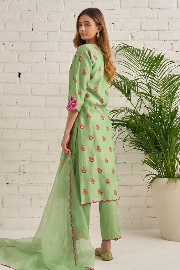 Green kurta with floral print and cutwork and sequins hand embroidery. Comes with pant and a dupatta. - Aza Fashions Pants Pattern, Cut Work, Set For Women, Cotton Silk, Aza Fashion, Three Quarter, Hand Embroidered, Pure Cotton, Hand Embroidery