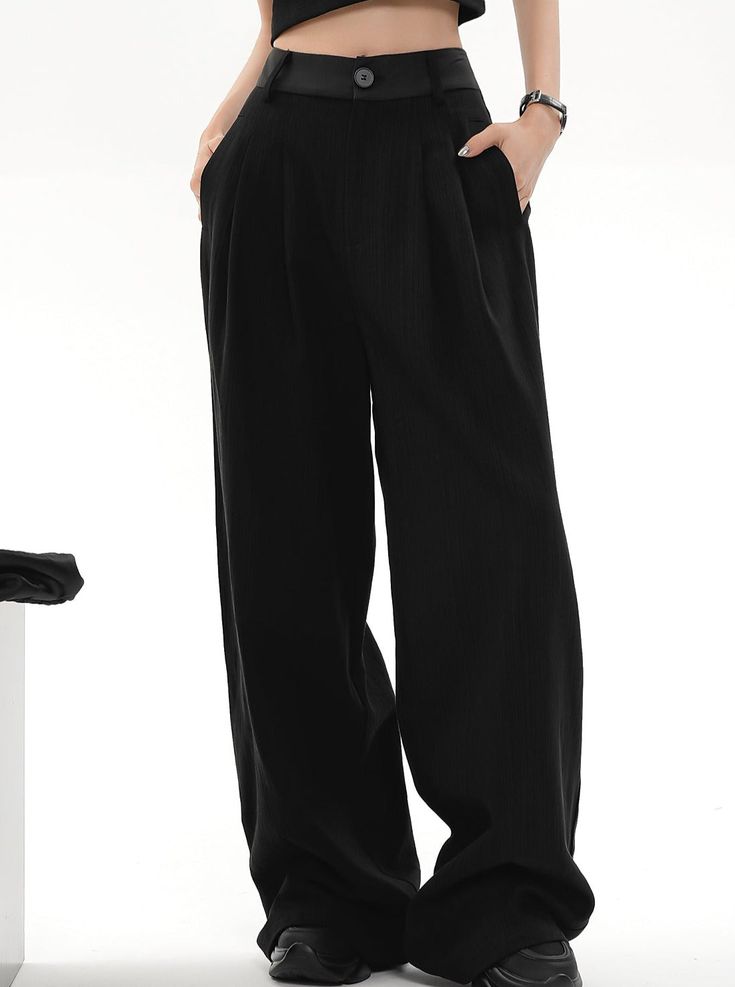 Expertly crafted for a flattering fit, our Wide-Leg Palazzo Pants are a versatile addition to your wardrobe. These high-waisted trousers offer a loose, relaxed fit for all-day comfort. Effortlessly elevate your style with these on-trend palazzo pants.  Height: 160 cm, Weight: 42 kg, Size worn: S Loose Fit Trousers, Wide Leg Palazzo Pants, Angel Dress, Fitted Trousers, High Waisted Trousers, Palazzo Pants, Womens Maxi Dresses, Trending Now, Monaco