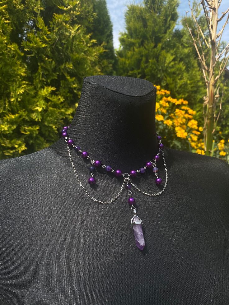 The necklace is handmade and made of glass beads in purple and agate dyed also in a purple shade. All elements are made of stainless steel. The pendant of the necklace is an amethyst. Amethyst Bead Necklace, Purple Witch, Wire Wrap Jewelry Designs, Witch Necklace, Crystal Point Necklace, Diy Jewelry Projects, Purple Beads, Purple Jewelry, Handmade Jewelry Tutorials