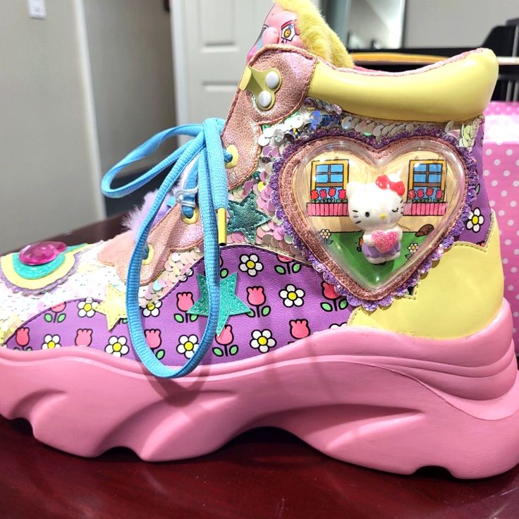 "Irregular Choice Hello Kitty Boots "You Brighten My Day" Size 40/9.5 Brand New In Box With Tag! Hello Kitty Doc Martens, Kitsch Clothing, Shoes Hello Kitty, Hello Kitty Boots, Hello Kitty Style, Irregular Shoes, Kid Core Outfits, Hello Kitty Heels Dolls Kill, Fairy Kei Shoes