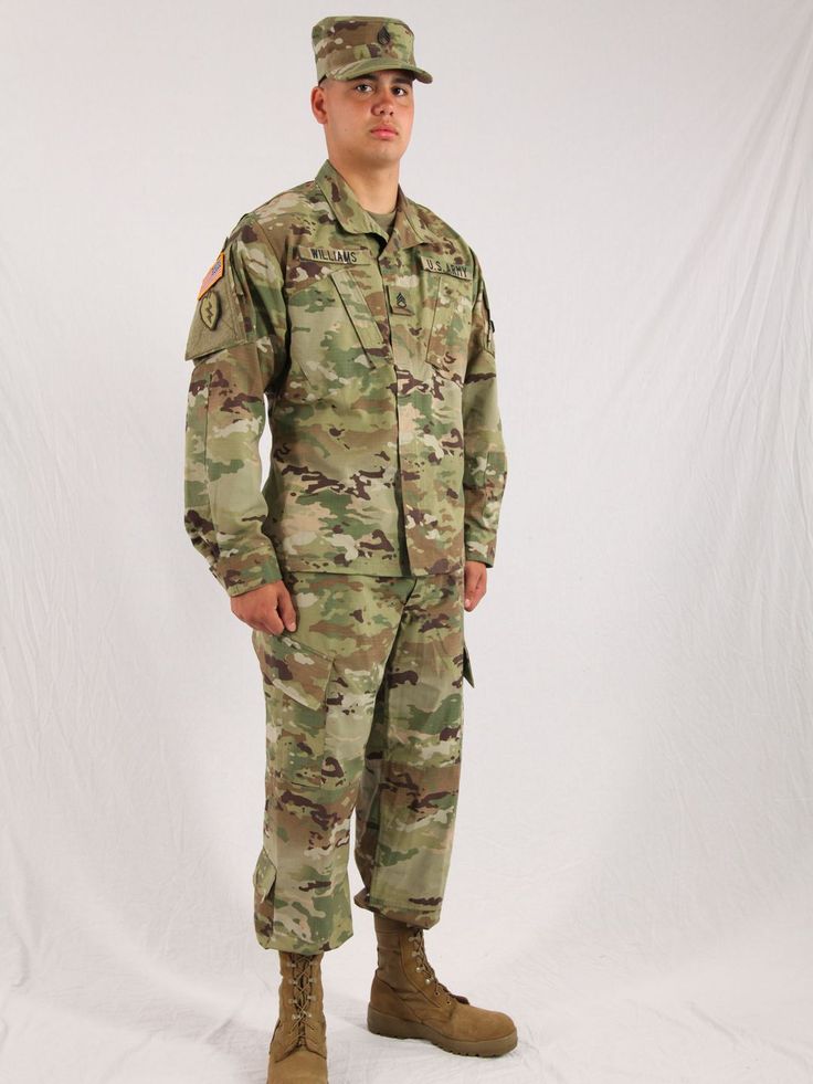 A view of the Army Combat Uniform using the new Operational Air Force Uniforms, Army Outfit, Us Army Uniforms, Army Combat Uniform, Military Dress Uniform, Camouflage Uniform, Army Dress, Army Clothes, Army Fatigue