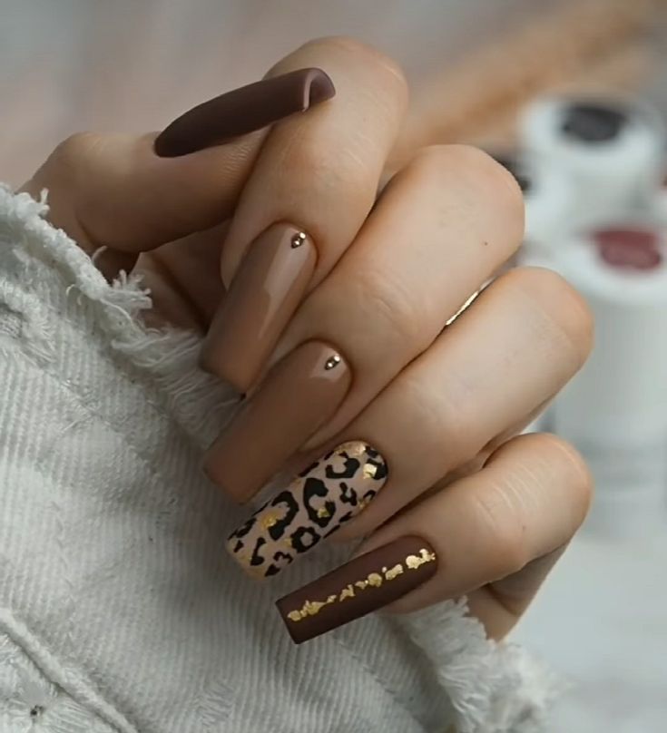 Nail Art Marron, Nails Tiger, Fall Nails Brown, Brown Fall Nails, Leopard Nail Designs, Tiger Nails, Animal Print Nails Art, Nails Fall Nails, Nails Brown