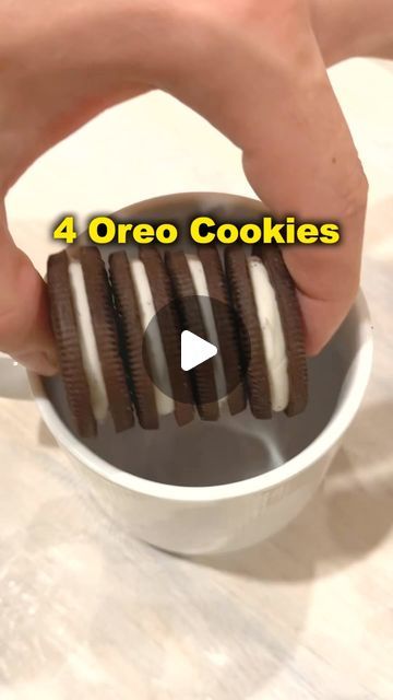 The Gooch on Instagram: "Easy one cup Oreo cake  #oreo #cupcakes #cooking" Oreos Dessert, Oreo Dessert Recipes Easy, Oreo Cupcake Recipe, Dessert In A Mug, Oreo Treats, Cake Oreo, Oreo Desserts, Oreo Dessert Recipes, Fast Desserts