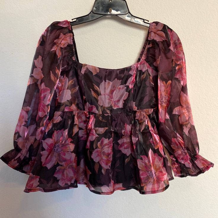 Nwt ~ Thirty/Thirty Top. Very Pretty, Shiny Pink Floral Baby Doll Top With Smocked Back. Casual Or Party *See Photos For Sizing Pink Floral Print Top For Night Out, Trendy Flowy Pink Tops, Pink Floral Print Blouse For Party, Flirty Pink Blouse For Day Out, Polka Dot Crop Top, Hippie Blouse, Floral Ruffle Top, Baby Doll Top, Peplum Styling