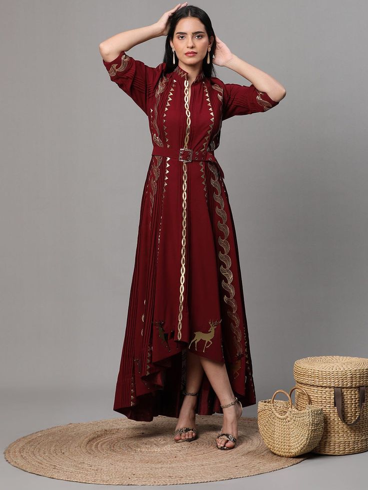 Maroon Georgette Anarkali suit and pants set with golden cutwork. The intricate details and luxurious materials make this ensemble a truly special piece to add to your wardrobe. Every detail has been thoughtfully crafted to elevate your style to the next level. Georgette Anarkali Suits, Upcycled Tote, Georgette Anarkali, Pop Up Event, Anarkali Suit, Anarkali Dress, Cut Work, Anarkali, Xl Dress