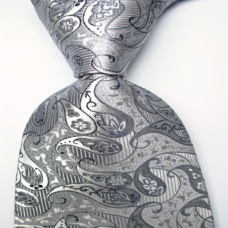 Neck Tie Knots, Ties Mens Fashion, Paisley Fashion, Necktie Set, Mens Silk Ties, Mens Ties, Fashion Suits For Men, Sharp Dressed Man, Men's Tie