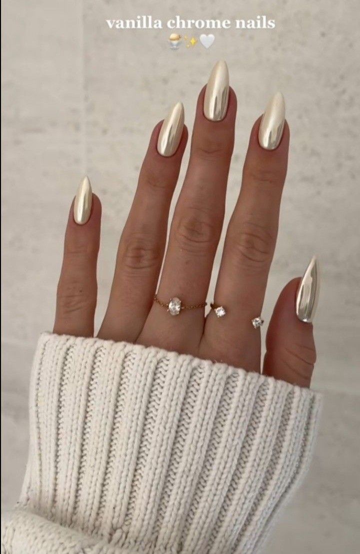 White Chrome Nails, Gold Chrome Nails, Chrome Nail Powder, Colorful Nails, Minimal Nails, Pearl Nails, College Prep, Elegant Nails, Prom Nails