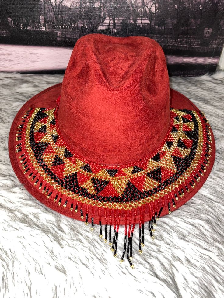 Beautiful handmade toquillas, handmade by Mexican artisans, you have an old and lifeless hat give it a new and modern touch with a beautiful toquilla artesanal.NO INCLUDES HAT. Red Curved Brim Felt Hat For Festivals, Bohemian Brimmed Party Hat, Red Felt Hat With Curved Brim For Festivals, Bohemian Brimmed Hat For Parties, Handmade Red Party Hat, Handmade Fedora Straw Hat, One Size Fits Most, Red Bohemian Wide Brim Felt Hat, Red Brimmed Festival Costume Hats And Headpieces, Red Brimmed Festival Costume Hat