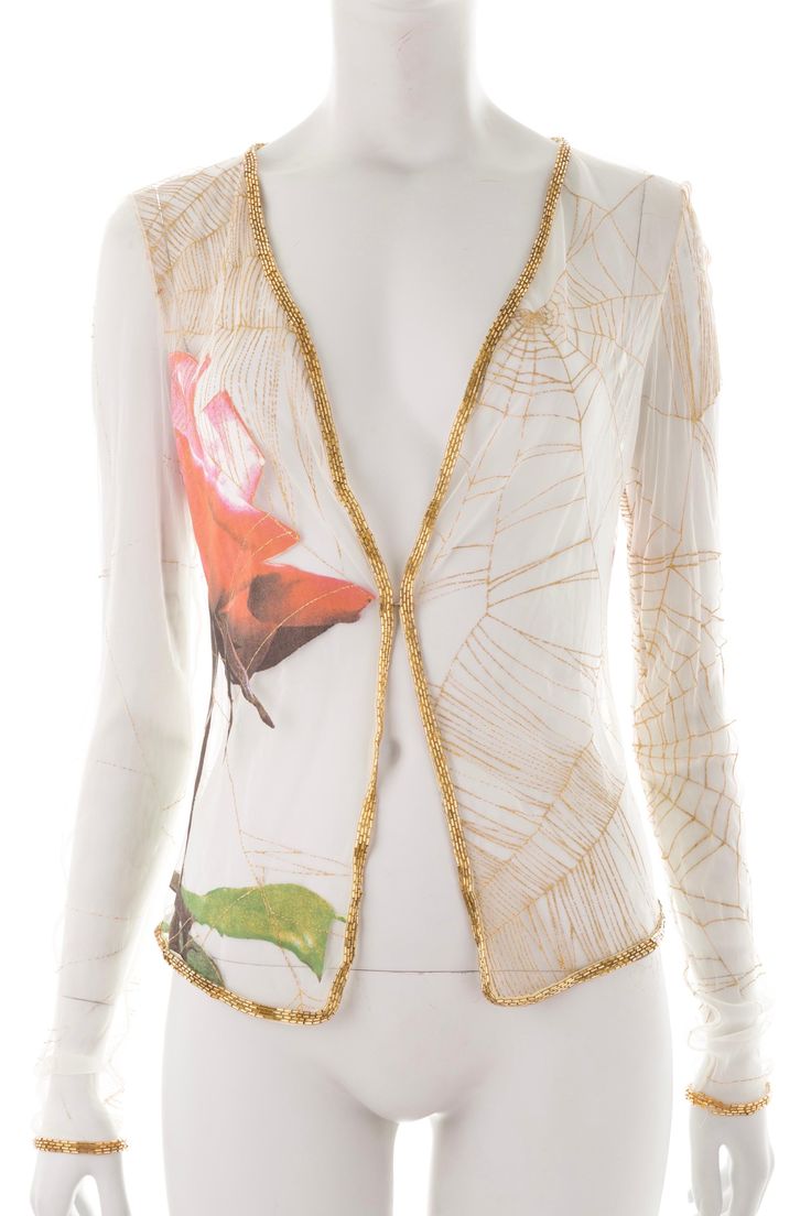 - Roberto Cavalli sheer cardigan - Sold by Gold Palms Vintage - Spring/Summer 1999 - Rose and glitter spiderweb print - Central hook - Golden beaded trims - Size M Measurements: Shoulder to shoulder: 40,5 cm / 15.9 inch Bust: 85 cm / 33.4 inch Length: 49 cm / 19.2 inch Sleeve length: 66 cm / 25.9 inch Golden Outfit, Floral Crochet Dress, Sheer Cardigan, 90s Y2k Fashion, Fancy Fits, 80s And 90s Fashion, Beaded Cardigan, Fits Clothes, Vintage Spring