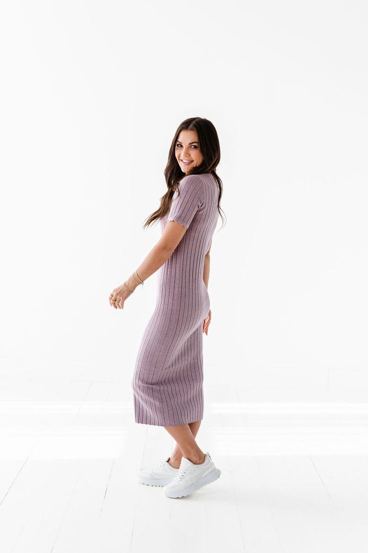 Features Our most popular Willow Dress is now available in short sleeves! Functional Buttons at bust Short sleeves Ribbed knit 52% Viscose, 28% Polyester, 20% Nylon Size + Fit XS 00-2 Small 2-6, Medium 8-10, Large 12-14, X-Large 14-16, 1X 16-18, 2X 20-22, 3X 24-26 Kristin is 5'4", a size 1 and is wearing a Small Jaycie is 5'6" a size 18 and is wearing a 2X Ashley is 5'6" a size 18 and is wearing a 2X Dress is form fitting, if in between sizes we recommend sizing up. Click here for heels Size Bra Willow Dress, Short Sleeve Dress, Bra Sizes, Sleeve Dress, Ribbed Knit, Short Sleeve Dresses, Lavender, Loose Fitting, Short Sleeves