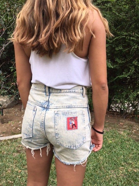 "Acid washed cut off shorts,denim shorts, high waisted,size 7/8,cut off,shorts,denim,light wash Size 7-8 Great looking shorts Top button is missing Waist 28\" hips 36\" BL510 Acid washed cut off shorts,denim shorts, high waisted,size 7/8,cut off,shorts,denim,light wash" High Waist Distressed Summer Shorts, Acid Wash Denim Cutoff Shorts, High-waisted Jean Shorts With Frayed Hem, Summer Distressed Cotton Shorts, Distressed Cotton Summer Shorts, Trendy Bleached Bottoms For Summer, Cute Short Summer Jeans, Acid Wash Jean Shorts With Frayed Hem, Summer Ripped High-waisted Shorts Jeans