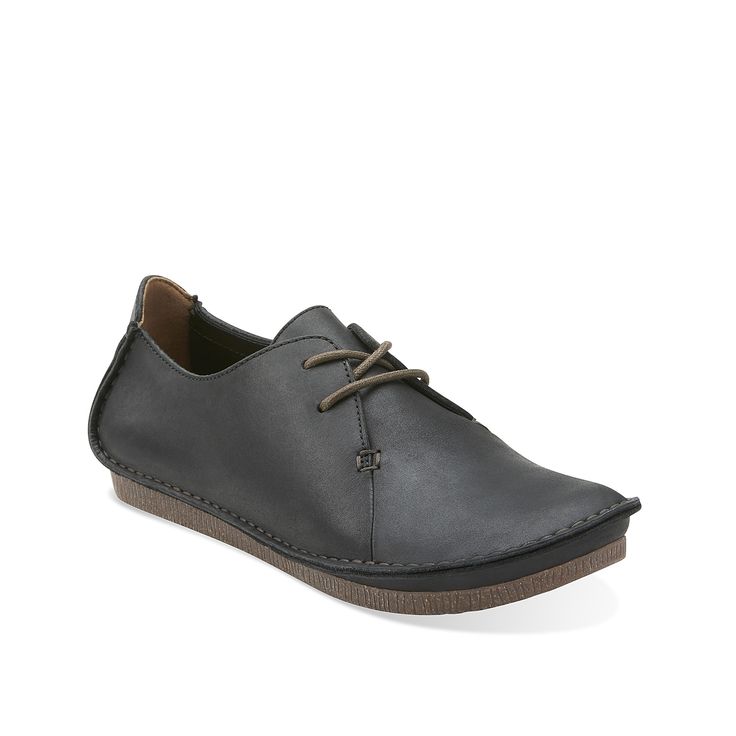 Clarks-Janey Mae Oxford For a cool, casual shoe that will carry you through your day, you will want to get the stylish Janey Mae oxford by Clarks Artisan. Couple Shoes, Clarks Women's, Black Leather Shoes, Shoes Loafers, Clarks Shoes, Perfect Shoes, Casual Shoes Women, Womens Heels, Lace Up Shoes