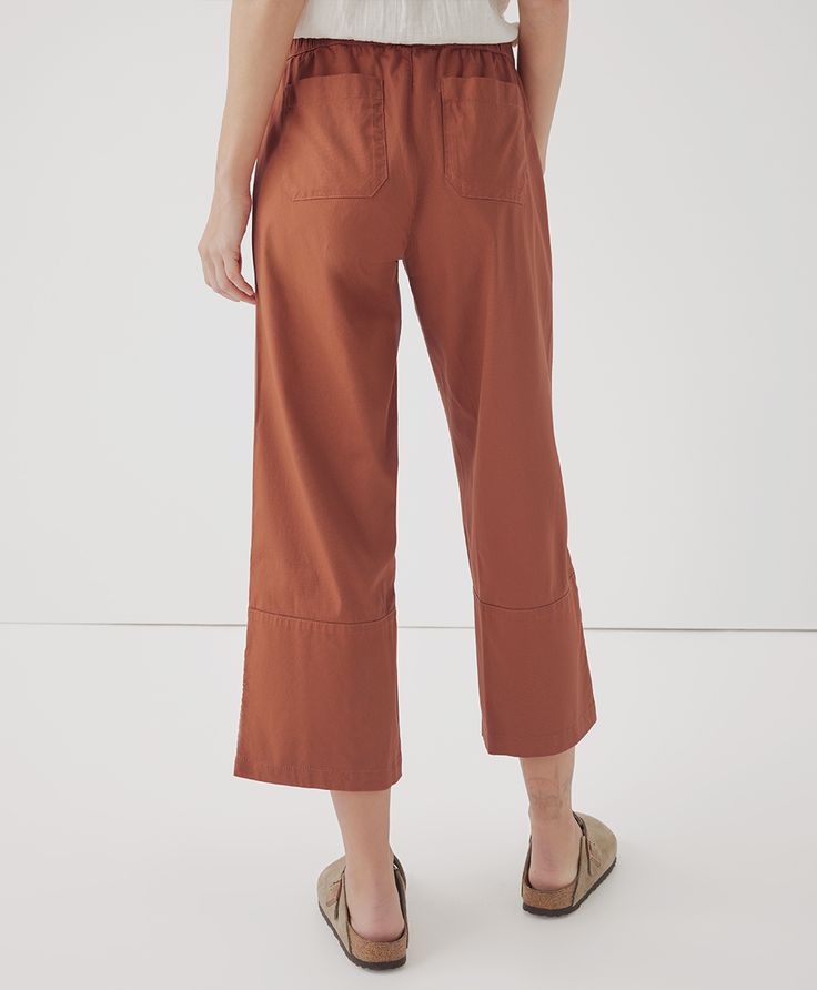 Women's Baked Clay Daily Twill Crop Pant 2XL. Super soft organic women's Daily Twill Crop Pant from Wear PACT. Fair Trade Factory. GOTS Certified Organic Cotton Casual Cropped Leg Work Pants For Fall, Casual Cropped Work Pants For Fall, Relaxed Fit Wide Leg Bottoms For Elevated Casual, Bottoms With Patch Pockets And Loosely Fitted Straight Legs, Loosely Fitted Straight Pants With Patch Pockets, Straight Pants With Loosely Fitted Hips And Patch Pockets, Casual Cropped Leg Work Pants, Elevated Casual Relaxed Fit Wide Leg Bottoms, Elevated Casual Straight Cargo Pants With Elastic Waistband