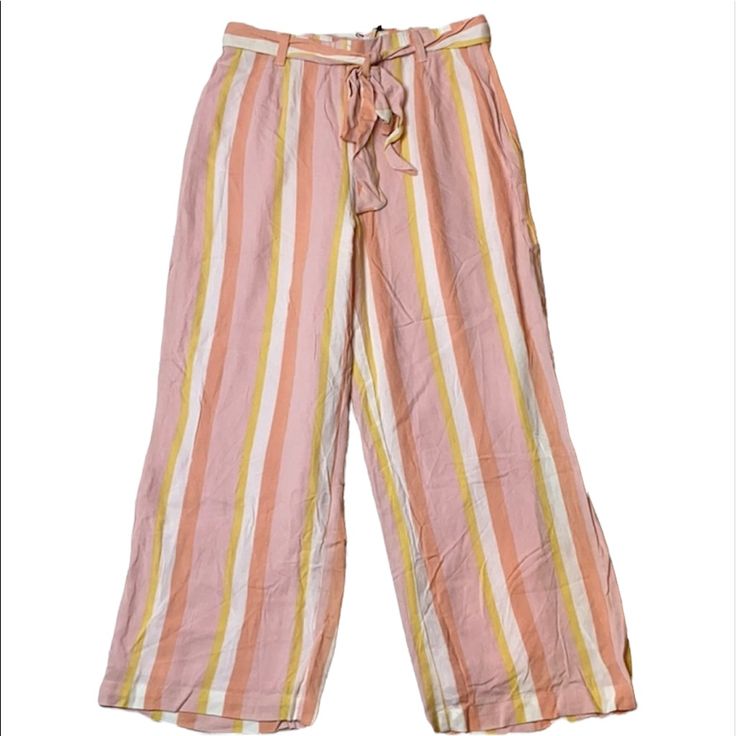 Condition: New With Tags Size: S Color: Pink Blossom Measurements: 14: Waist 12" Rise 23" Inseam 33.5" Length 10" Leg Opening **Measurements Are Always Provided In Good Faith** **Please Feel Free To Ask Any Questions Before Purchasing, Thank You** Bin 44 #1269 Striped Pants For Spring Vacation, Striped Pants For Spring Beach Occasions, Striped Pants For Beach In Spring, Spring Striped Beach Pants, Pink Summer Pants For Day Out, Striped Wide Leg Pants, Pink Blossom, Bb Dakota, Leg Pants