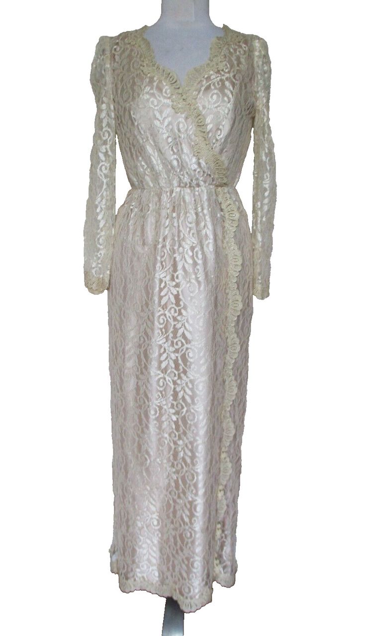 Vintage 70s JCPenney Maxi Dress S/M Women Beige Lace Boho Prairie Wedding Retro V-neck Wedding Dress, Vintage V-neck Dresses For Vintage Events, Vintage V-neck Dress For Vintage Events, Spring Wedding Vintage Dress With V-neck, 1970s Style Spring Wedding Dress, Vintage Floor-length Evening Dress For Vintage Events, Retro Maxi Dress For Wedding, Elegant Floor-length Vintage Dress For Vintage Events, 1970s Style Wedding Dresses For Spring