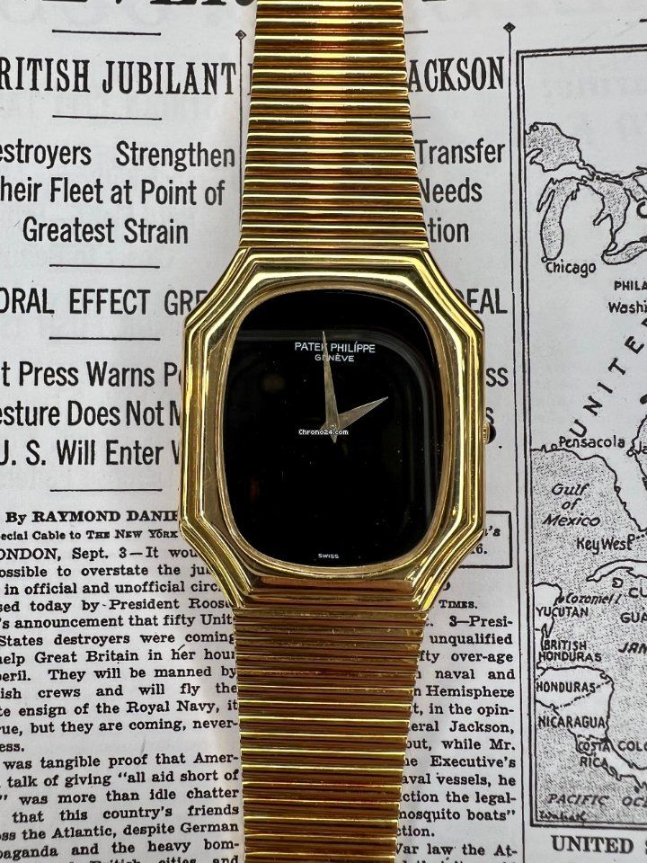 Patek Philippe Black Onyx 3729/1 18K Yellow Gold Watch for $18,500 for sale from a Seller on Chrono24 Vintage Patek Philippe, Watch Patek Philippe, Patek Philippe Gold, Philippe Patek, Fancy Watches, Retro Renovation, Patek Philippe Watches, Jewelry Watch, Vintage Watches For Men