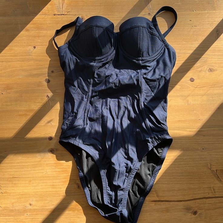 $110 Nwot J.Crew Demi Underwire One-Piece Swimsuit In Navy Size 2 G1738 Fitted One-piece Swimwear With Lined Body, Blue Underwire Bodysuit With Lined Body, Fitted One-piece With Lined Body, Navy Sleeveless Lined Swimwear, Navy Sleeveless Fitted Swimwear, Navy Fitted Bodysuit For Summer, Navy One-piece Swimwear With Lined Body, Navy Fitted Nylon Swimwear, Fitted Lined Bodysuit For Pool